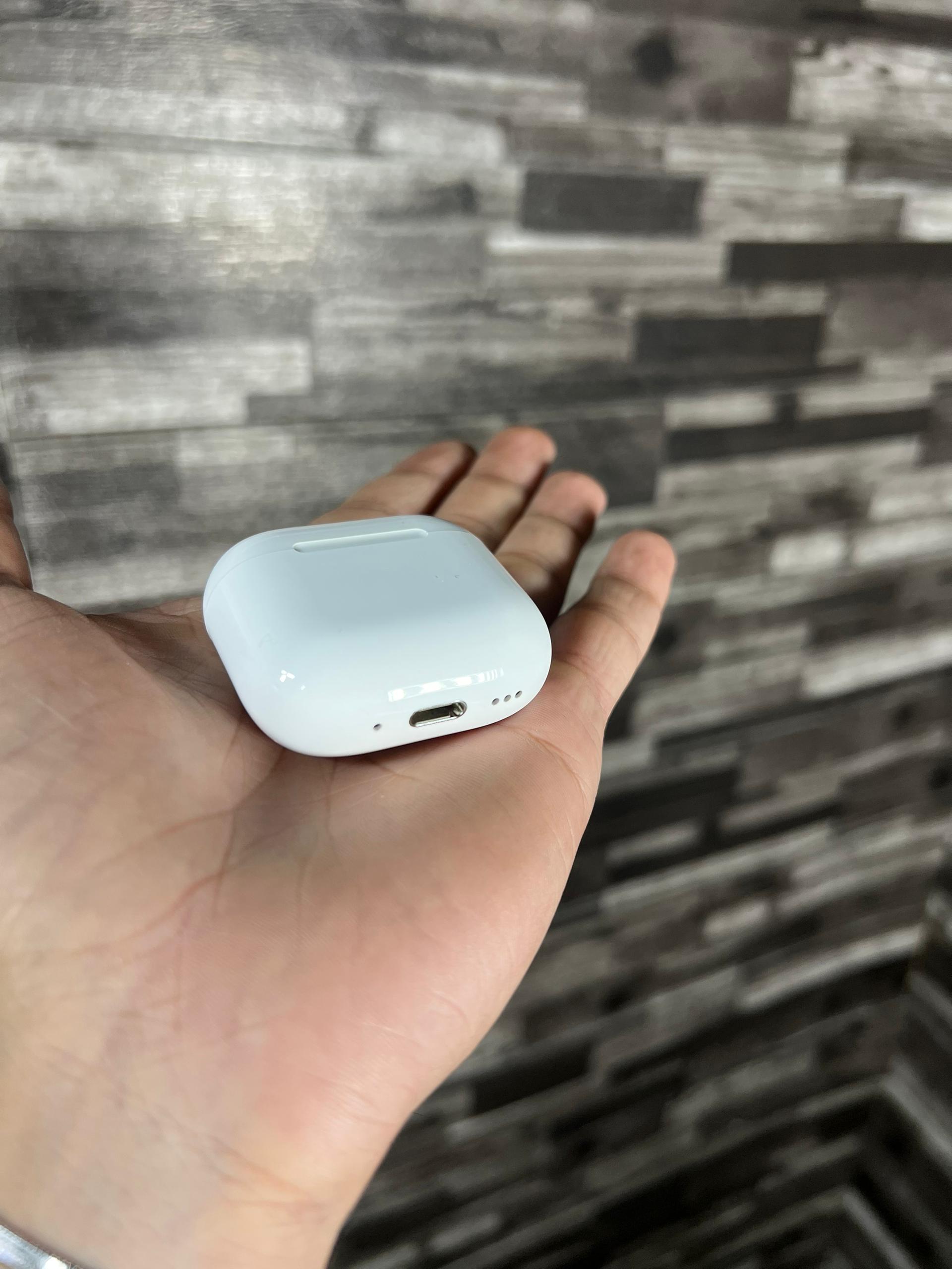 AIRPODS 4 ( Premium)